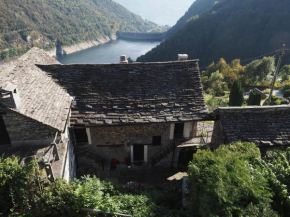 Casa Bruja Tradizionale Rustico Ticinese